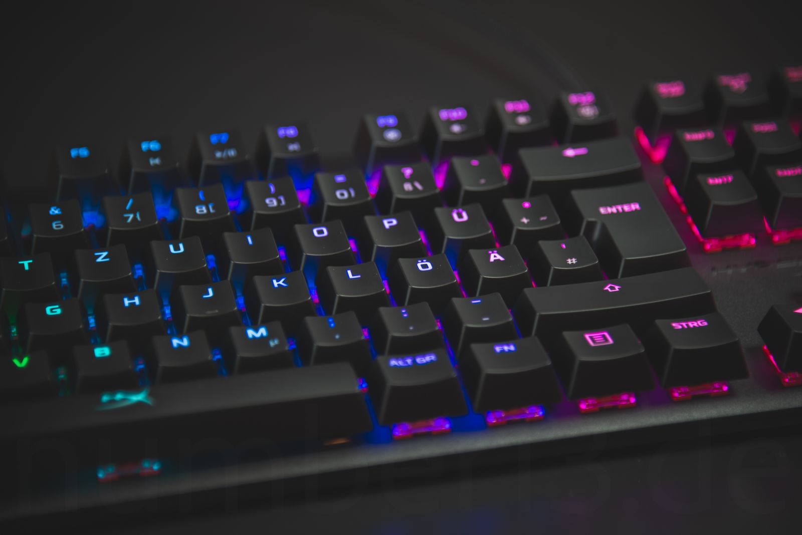 HyperX: Alloy Origins Core   Keyboard (TKL HX-KB7RDX) im Test